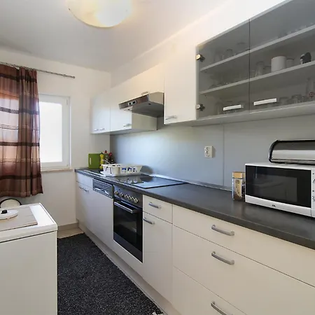 House Christian 1581 Valbandon