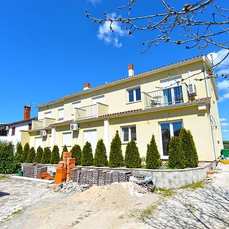 House Christian 1581 Tatil Evi *