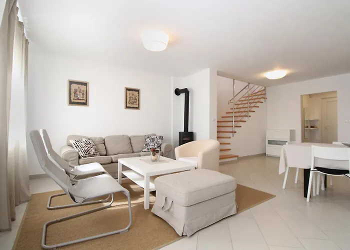 Tatil Evi House Christian 1581 Valbandon