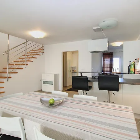 House Christian 1581