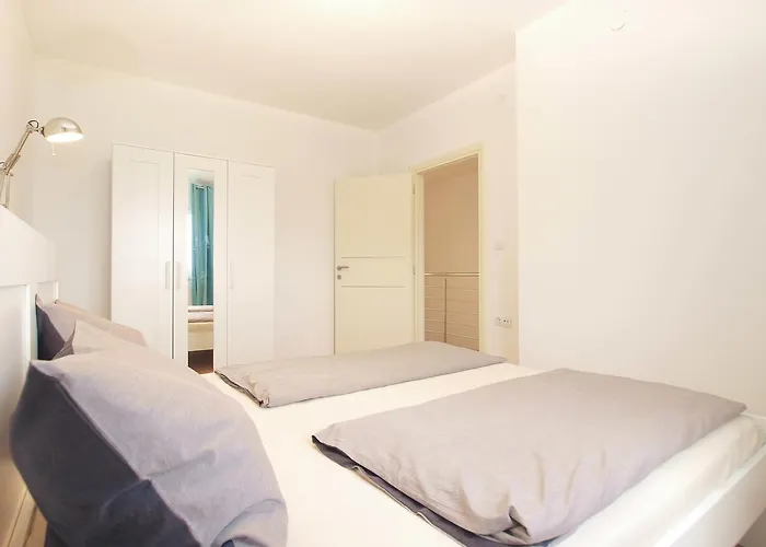 House Christian 1581 * Valbandon